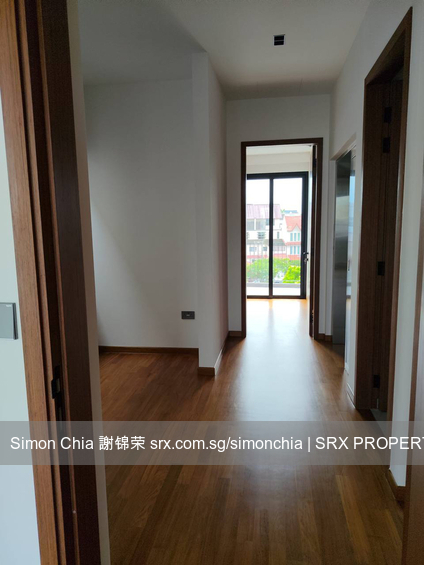 Sembawang Straits Estate (D27), Terrace #562739861